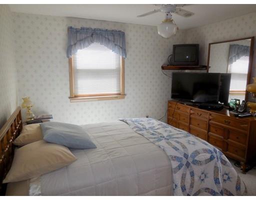 98 Donlyn Dr, Chicopee, MA 01013 photo 7