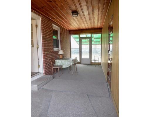 98 Donlyn Dr, Chicopee, MA 01013 photo 8