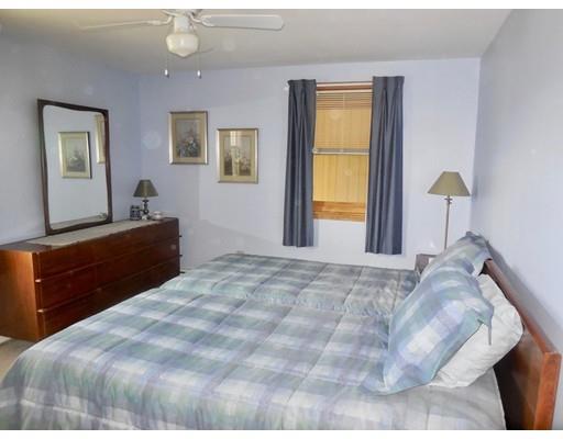 98 Donlyn Dr, Chicopee, MA 01013 photo 6