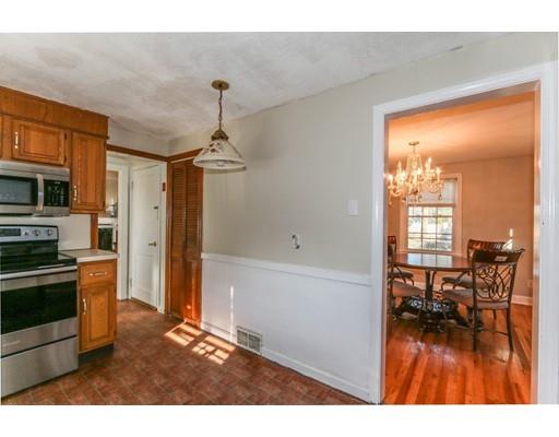 39 Thomas Dr, West Springfield, MA 01089 photo 8