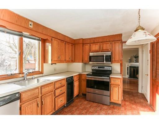 39 Thomas Dr, West Springfield, MA 01089 photo 5