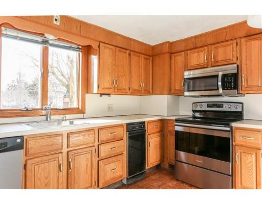 39 Thomas Dr, West Springfield, MA 01089 photo 7