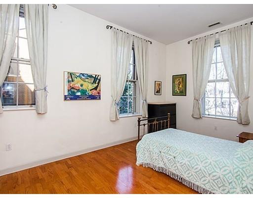 60 Glen Rd #111, Brookline, MA 02445 photo 5