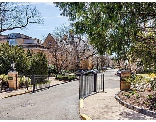 60 Glen Rd #111, Brookline, MA 02445 photo 18