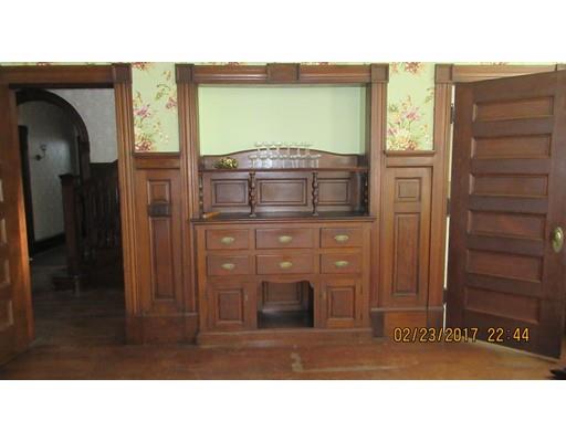 43 Maplewood Ter, Springfield, MA 01108 photo 4
