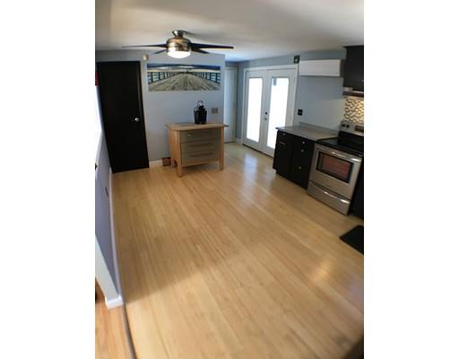 240 Hanson Dr, Springfield, MA 01128 photo 8