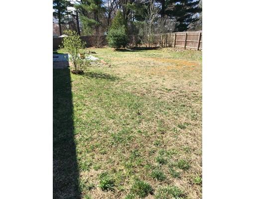 240 Hanson Dr, Springfield, MA 01128 photo 6