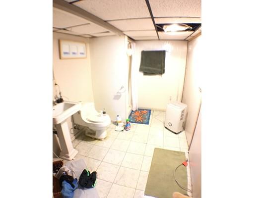 240 Hanson Dr, Springfield, MA 01128 photo 29