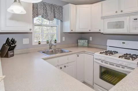 42 Turtle Brook Rd #NOT FHA, Canton, MA 02021 photo 9
