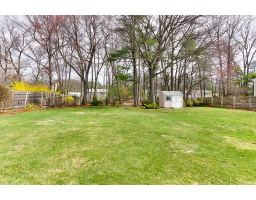 2 Dee Dee Cir, Billerica, MA 01821 photo 3
