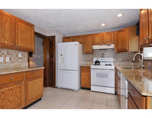 2 Dee Dee Cir, Billerica, MA 01821 photo 6