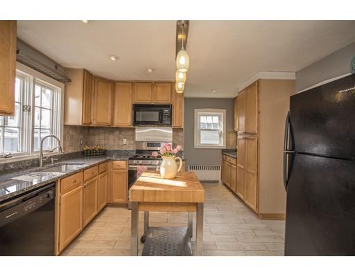 276 Hawthorn St, New Bedford, MA 02740 photo 2