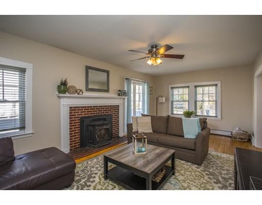 276 Hawthorn St, New Bedford, MA 02740 photo 6