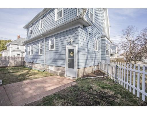 276 Hawthorn St, New Bedford, MA 02740 photo 16