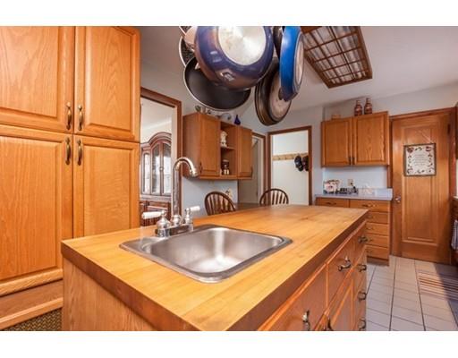 36 Eckington St, Springfield, MA 01108 photo 11