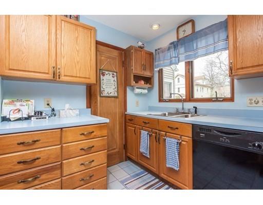 36 Eckington St, Springfield, MA 01108 photo 10