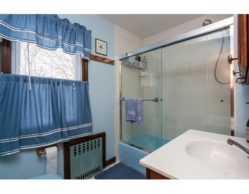 36 Eckington St, Springfield, MA 01108 photo 19