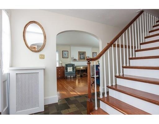 36 Eckington St, Springfield, MA 01108 photo 4