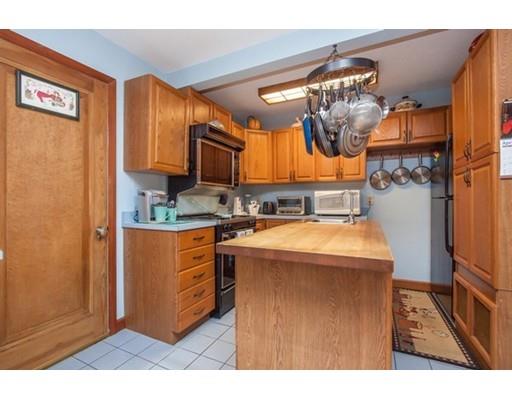 36 Eckington St, Springfield, MA 01108 photo 12