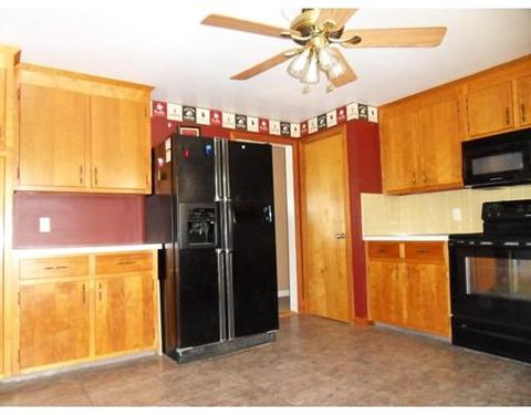 39 Blackstone St, Mendon, MA 01756 photo 7