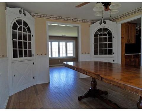 39 Blackstone St, Mendon, MA 01756 photo 3