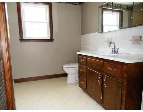 39 Blackstone St, Mendon, MA 01756 photo 11