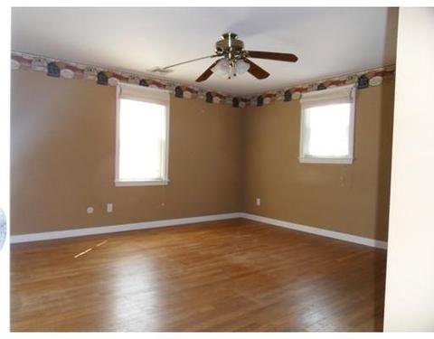 39 Blackstone St, Mendon, MA 01756 photo 9