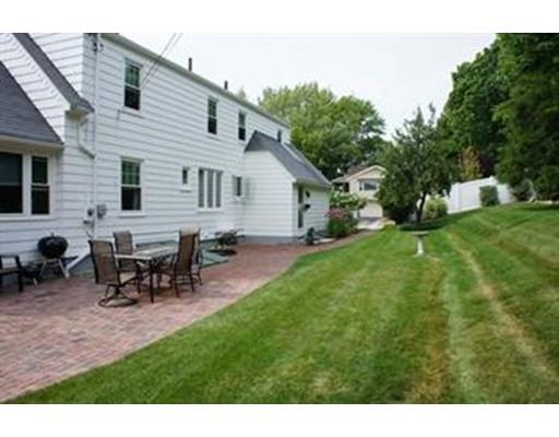 41 Westview Rd, Worcester, MA 01602 photo 2