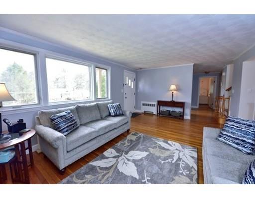 45 Catherine Ave, Reading, MA 01867 photo 7