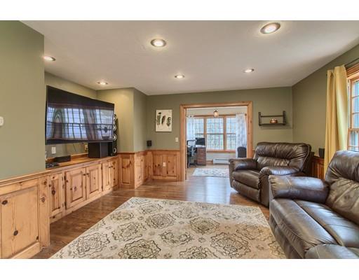 2 Ryan Rd, Townsend, MA 01474 photo 5