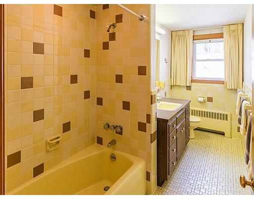 37 Stonehurst Rd, Needham, MA 02492 photo 17