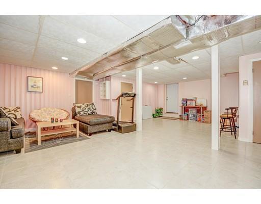 25 Benson St, Worcester, MA 01604 photo 16