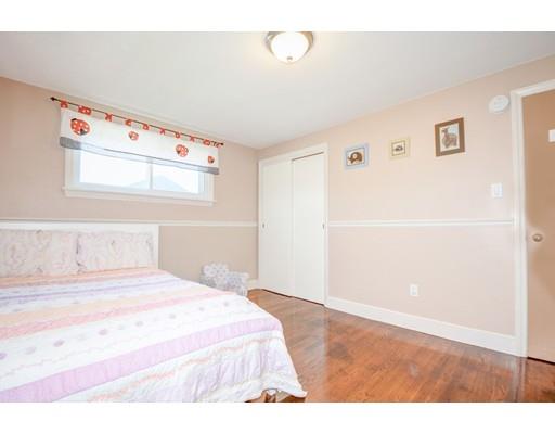 25 Benson St, Worcester, MA 01604 photo 14