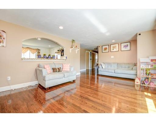 25 Benson St, Worcester, MA 01604 photo 7