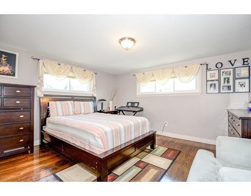 25 Benson St, Worcester, MA 01604 photo 10