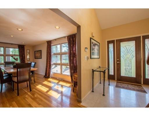 19 Foxfire Dr, Sharon, MA 02067 photo 9