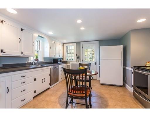 76 Laurel Dr, Needham, MA 02492 photo 8