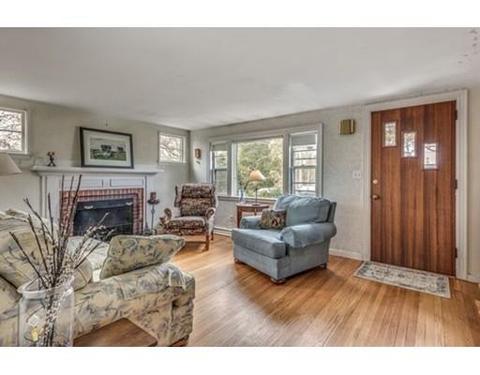 16 Mark Ave, Reading, MA 01867 photo 3