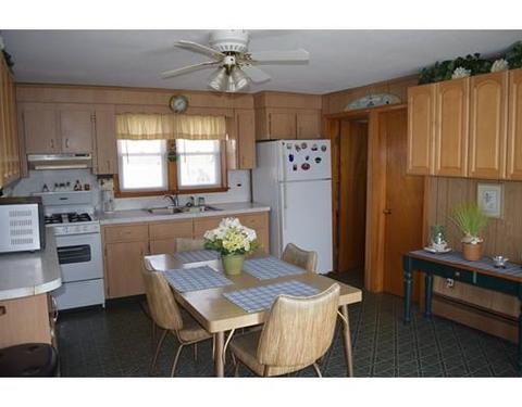 2 Oakhill Rd, Wareham, MA 02571 photo 4