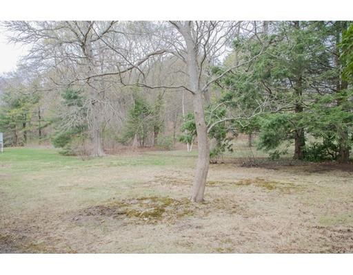 9 Eisenhower Ave, Beverly, MA 01915 photo 2