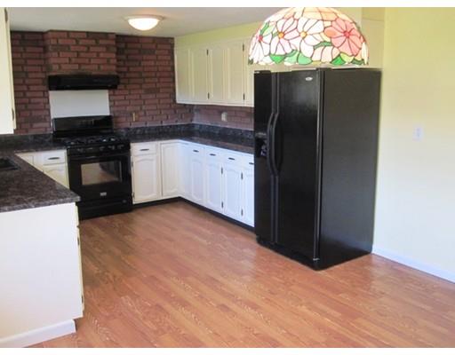 116 Lovefield St, Easthampton, MA 01027 photo 4