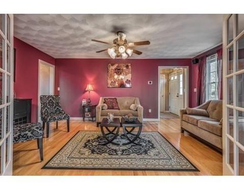 34 Auburn St, Reading, MA 01867 photo 5