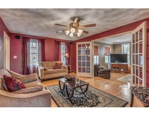 34 Auburn St, Reading, MA 01867 photo 4