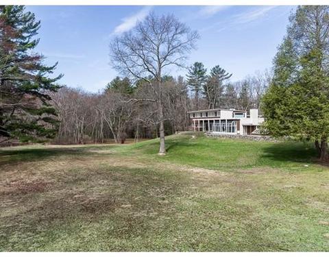 95 Centre St, Dover, MA 02030 photo 2