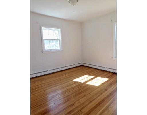 36 Derryfield St, Springfield, MA 01118 photo 8