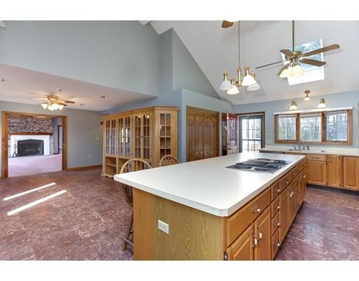 198 Killdeer Rd, Webster, MA 01570 photo 9