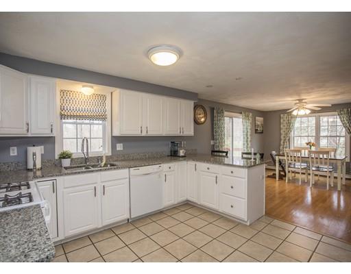 55 Trinity Cir, Attleboro, MA 02703 photo 12