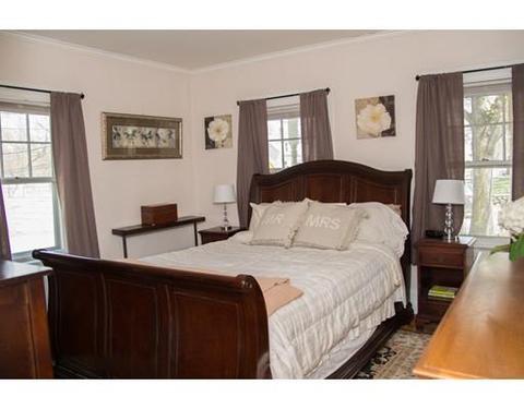 18 Pickering St, Danvers, MA 01923 photo 13