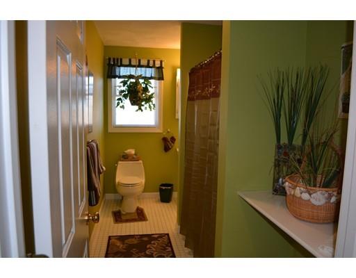 38 Summit Ave, Saugus, MA 01906 photo 11