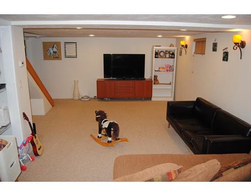 303 Stackpole, Lowell, MA 01852 photo 15